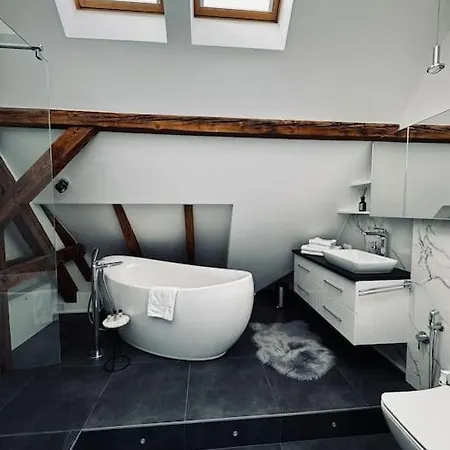 Apartament Royal *